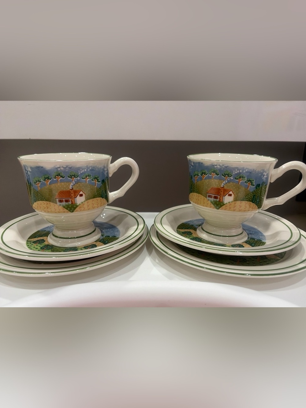 Sangostone Country Cottage (3645) — 2 Coffee Cups, 2 Saucers & 2 Salad Plates